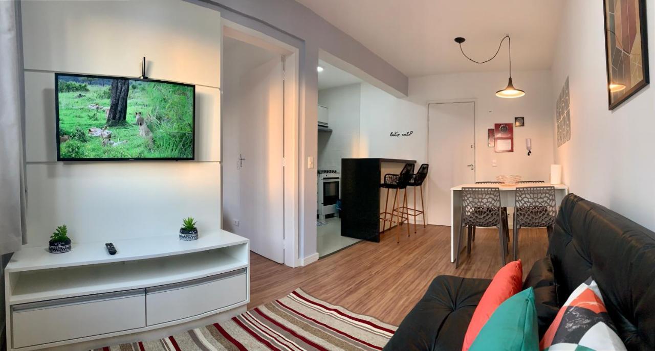 707- Apartamento Encantador, Amplo E Decorado, Quarto, Sala, Cozinha, Mobiliario Moderno, Cozinha Completa Com Utensilios , Excelente Vista Da Cidade E Localizacao Privelegiada No Bairro Bigorrilho กูรีตีบา ภายนอก รูปภาพ