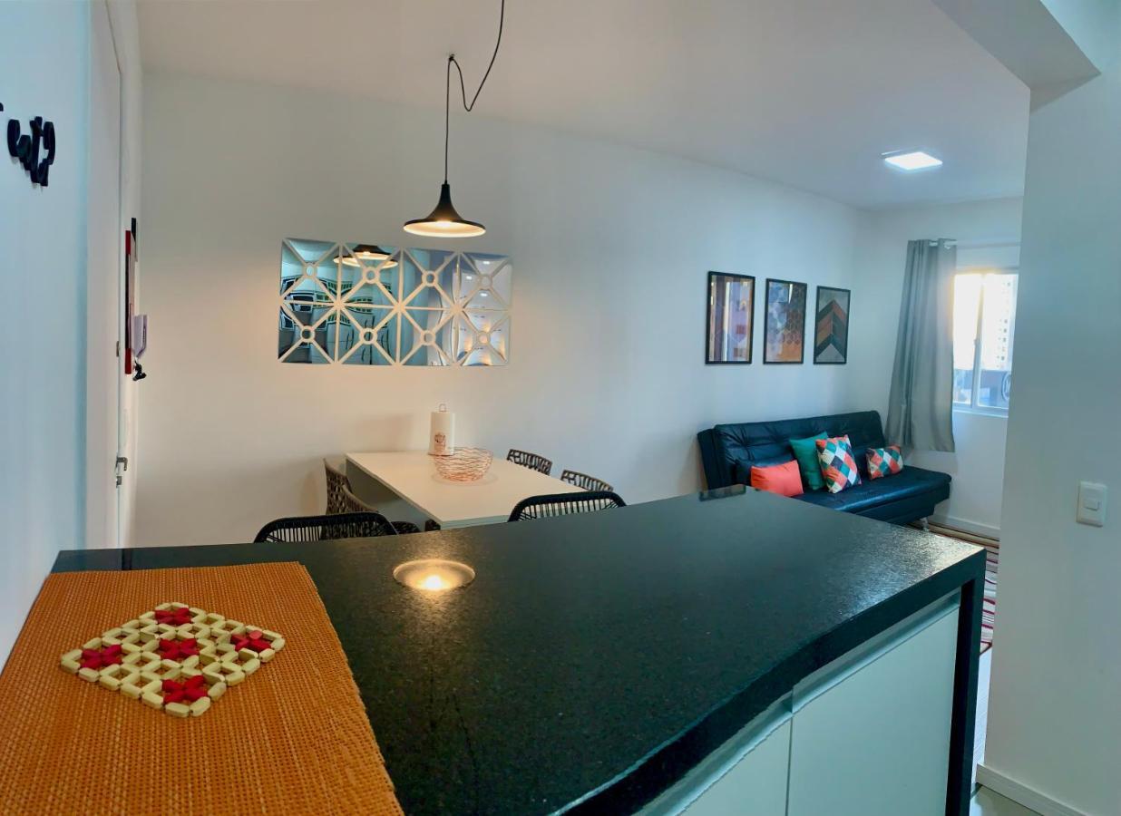 707- Apartamento Encantador, Amplo E Decorado, Quarto, Sala, Cozinha, Mobiliario Moderno, Cozinha Completa Com Utensilios , Excelente Vista Da Cidade E Localizacao Privelegiada No Bairro Bigorrilho กูรีตีบา ภายนอก รูปภาพ