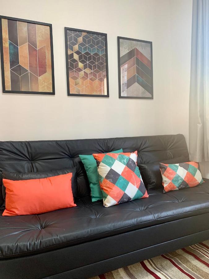 707- Apartamento Encantador, Amplo E Decorado, Quarto, Sala, Cozinha, Mobiliario Moderno, Cozinha Completa Com Utensilios , Excelente Vista Da Cidade E Localizacao Privelegiada No Bairro Bigorrilho กูรีตีบา ภายนอก รูปภาพ