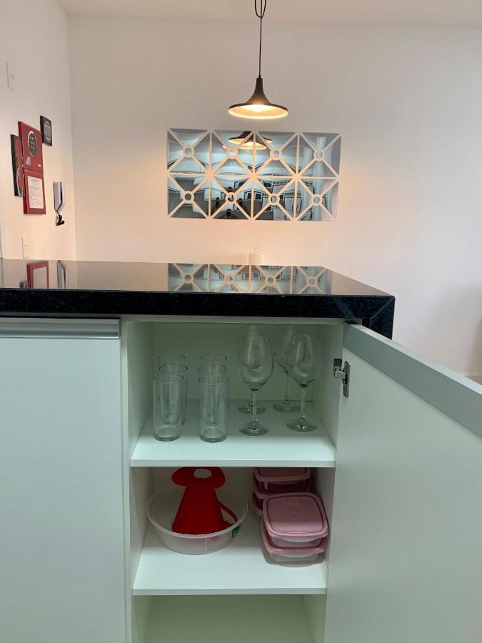 707- Apartamento Encantador, Amplo E Decorado, Quarto, Sala, Cozinha, Mobiliario Moderno, Cozinha Completa Com Utensilios , Excelente Vista Da Cidade E Localizacao Privelegiada No Bairro Bigorrilho กูรีตีบา ภายนอก รูปภาพ