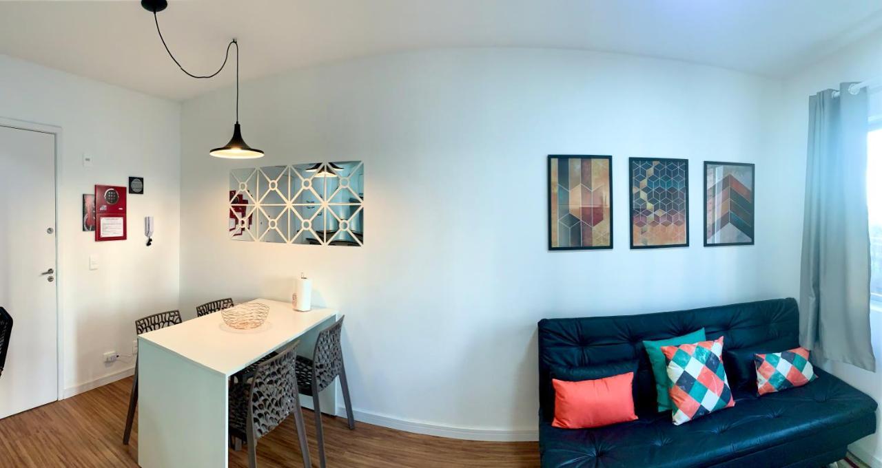 707- Apartamento Encantador, Amplo E Decorado, Quarto, Sala, Cozinha, Mobiliario Moderno, Cozinha Completa Com Utensilios , Excelente Vista Da Cidade E Localizacao Privelegiada No Bairro Bigorrilho กูรีตีบา ภายนอก รูปภาพ