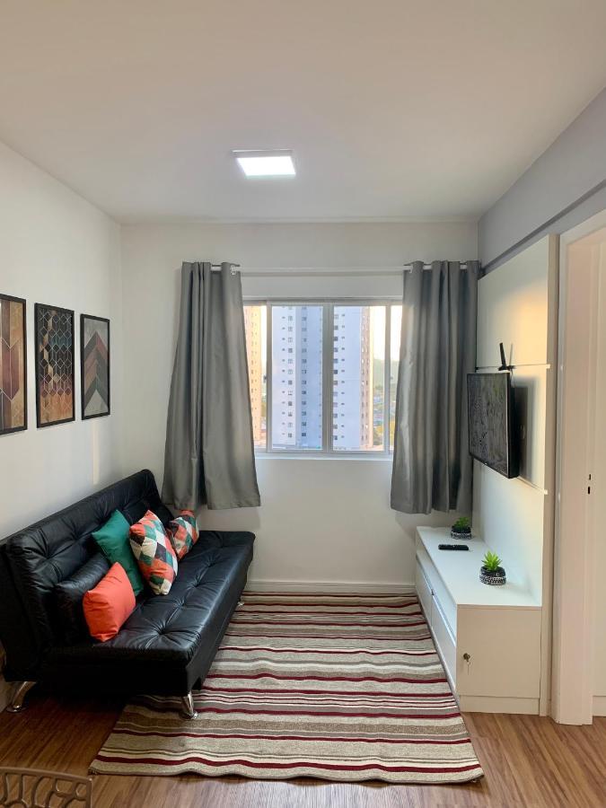 707- Apartamento Encantador, Amplo E Decorado, Quarto, Sala, Cozinha, Mobiliario Moderno, Cozinha Completa Com Utensilios , Excelente Vista Da Cidade E Localizacao Privelegiada No Bairro Bigorrilho กูรีตีบา ภายนอก รูปภาพ